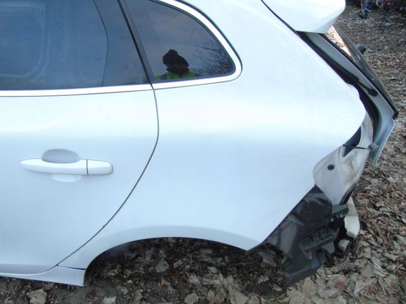 volvo v40 ii aleta izq.  trasero ($)