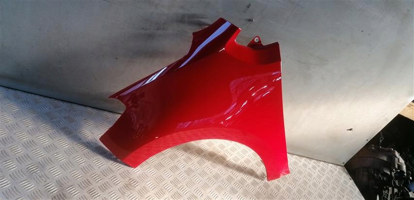 aleta vw up lift izq.  delantero 1s0821105f ly3d ($)