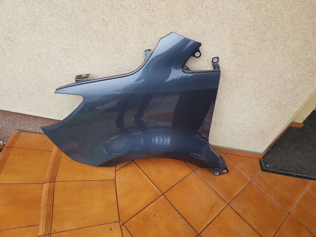 mercedes sprinter 907 910 18  aleta izq.  ($)