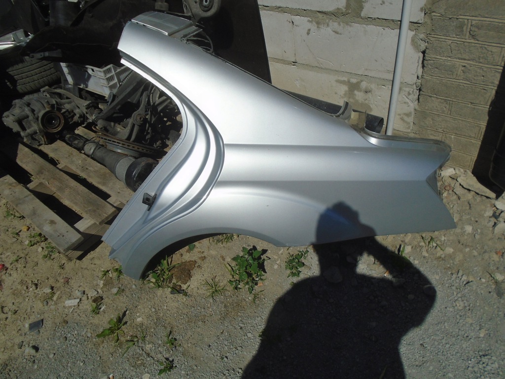 mercedes w221 long aleta trasero izq.  der. lift ($)