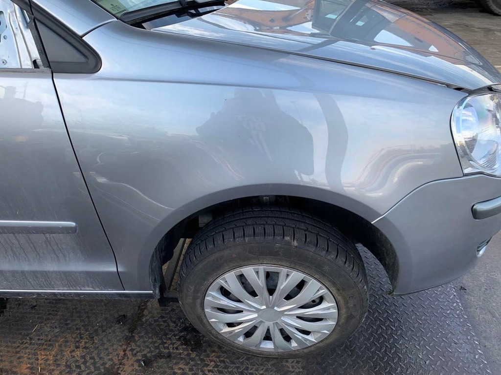 aleta der. delantero vw polo 9n lift la7r sin rdzy ($)