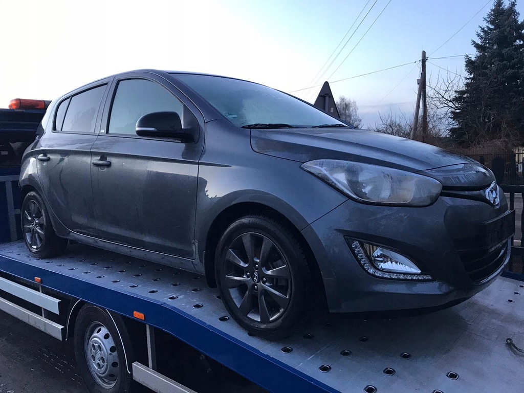 hyundai i20 lift aleta der. delantero v3g ($)