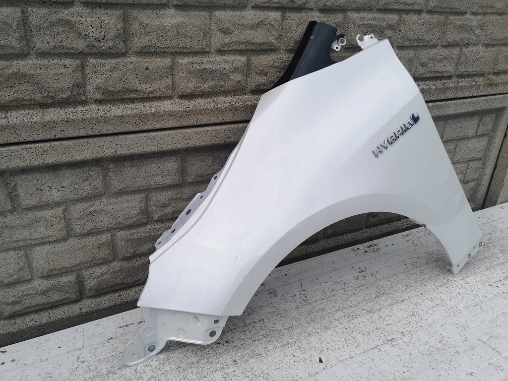 corolla hb e21 e210 xii 2019 2021 aleta izq.  ($)