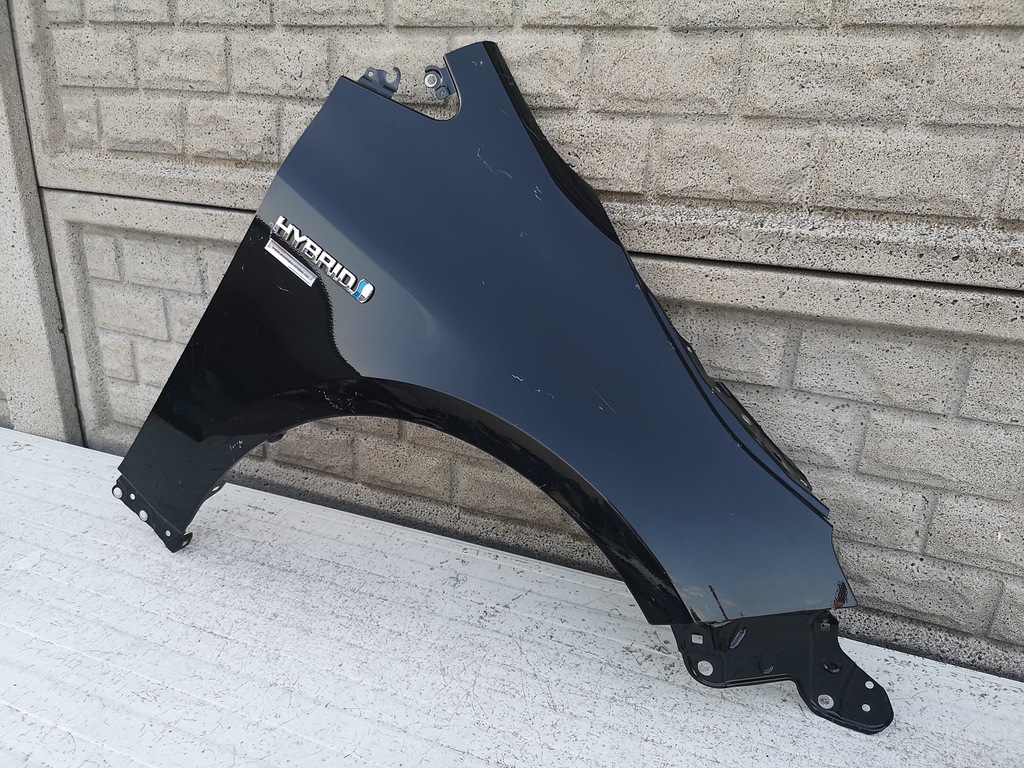 corolla hb e21 e210 xii 2019 2021 aleta der. ($)