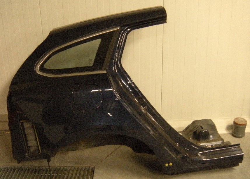 aleta der. trasero volvo v60 po 2010r kolor 498 717 ($)