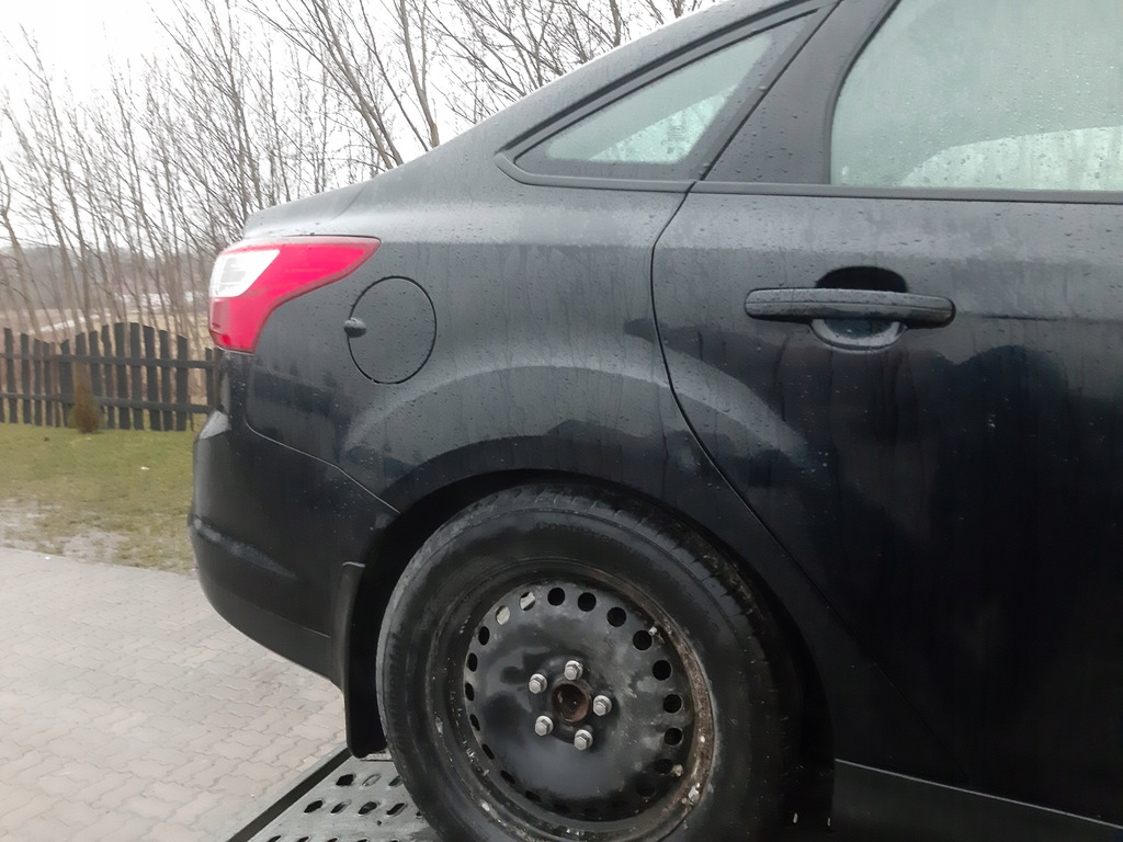 trasero completo kolor fb focus mk3 sedan 11 14r ($)