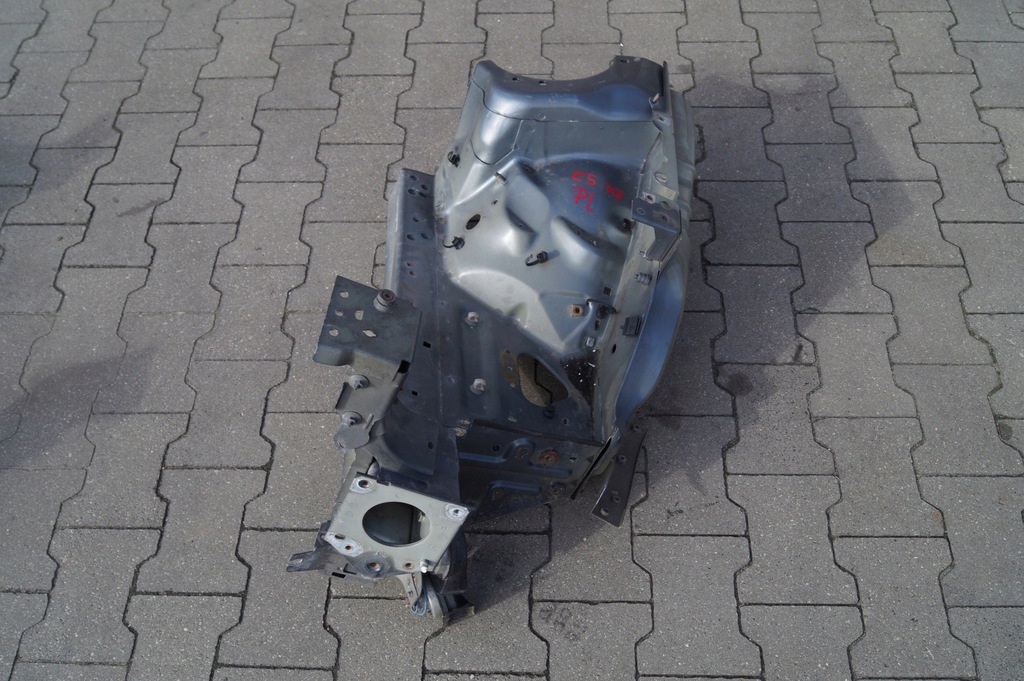 larguero delantero izq.  citroen c5 iii x7 kthb ($)