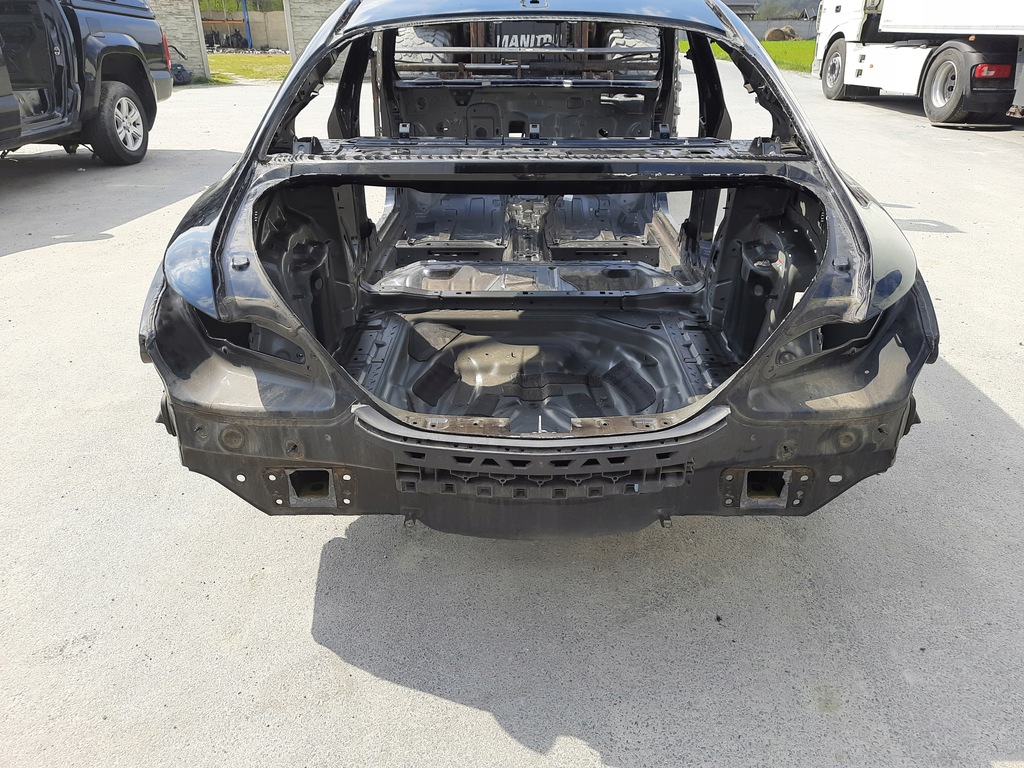 mercedes w117 sedan banera cinturon trasero 191 ($)