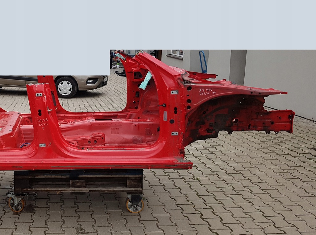 audi a3 8v5 sedan corte larguero delantero der.  ($)