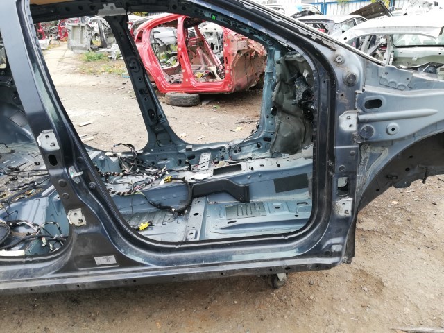 dacia duster ii talonera pelado der. ($)