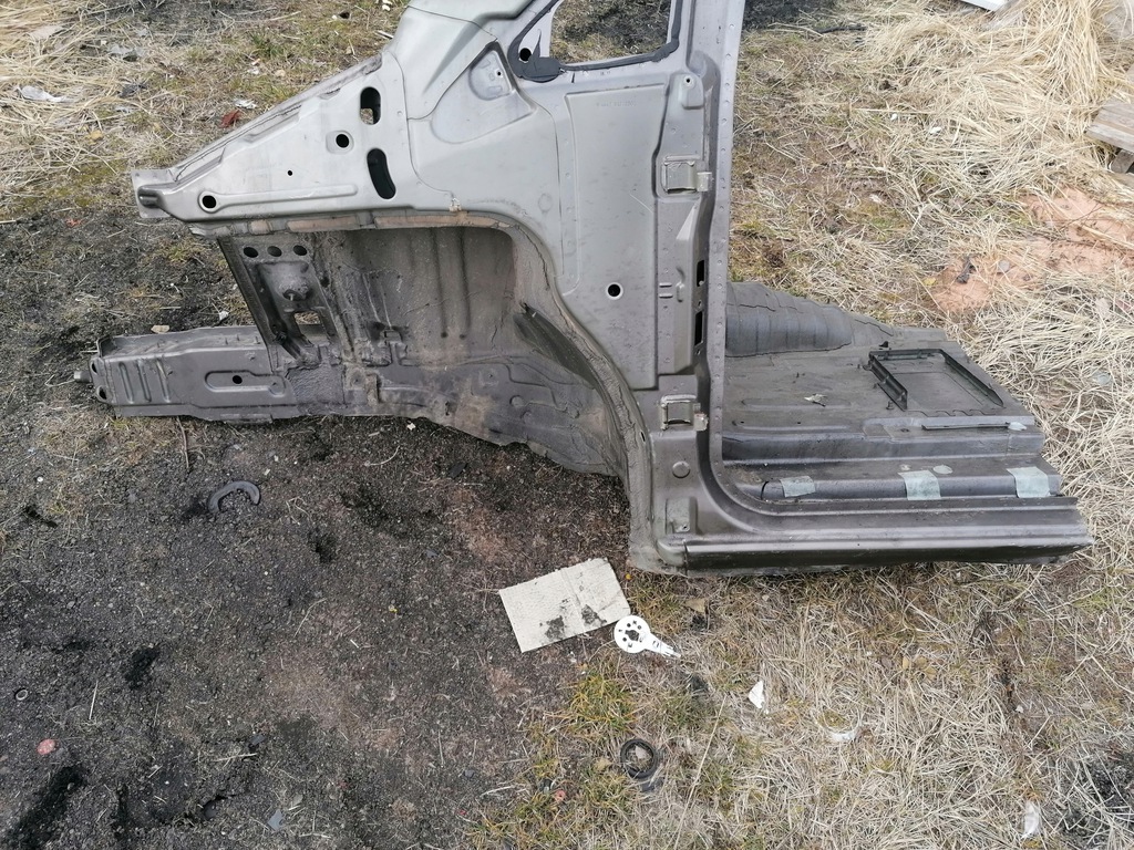mercedes vito w447 corte larguero izq.  delantero ($)