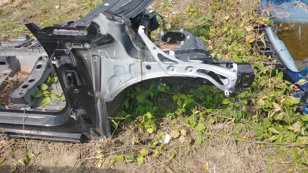 bmw 2 f45 active tourer corte der.  parte delantera ($)