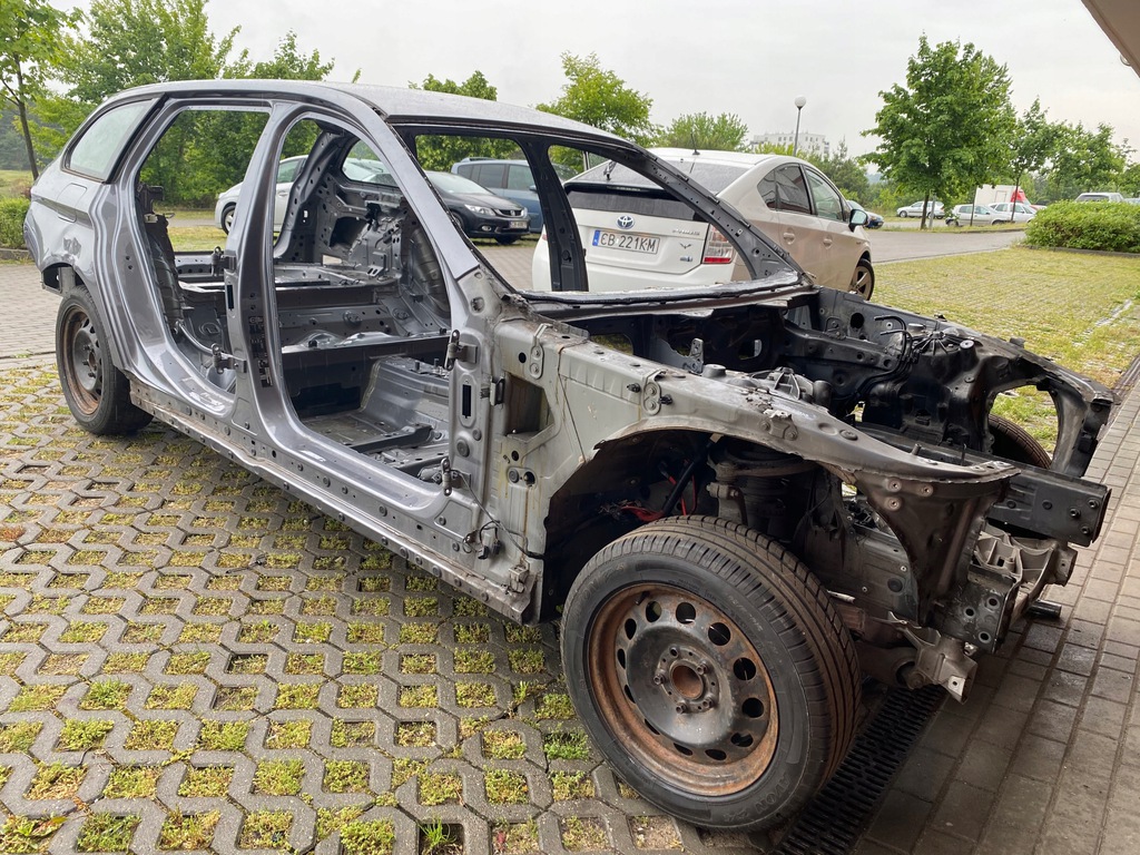 bmw f11 aleta techo corte grodz tniemy na miej ($)