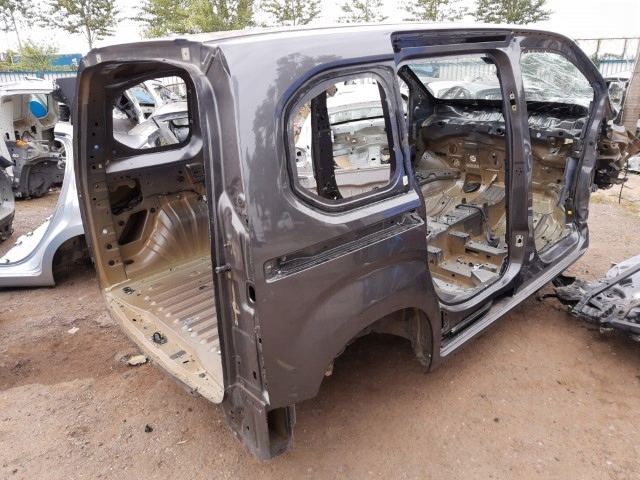 combo e berlingo iv rifter evl corte trasero der.  ($)