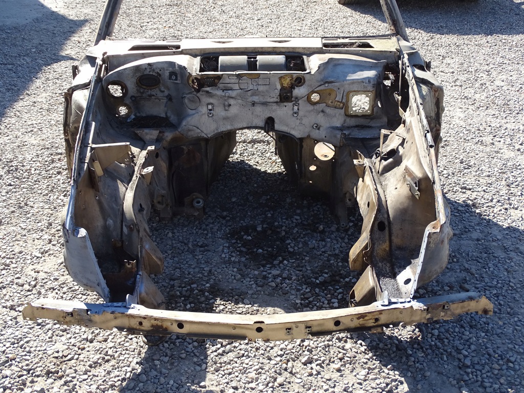 mercedes w107 r107 larguero corte parte delantera ($)