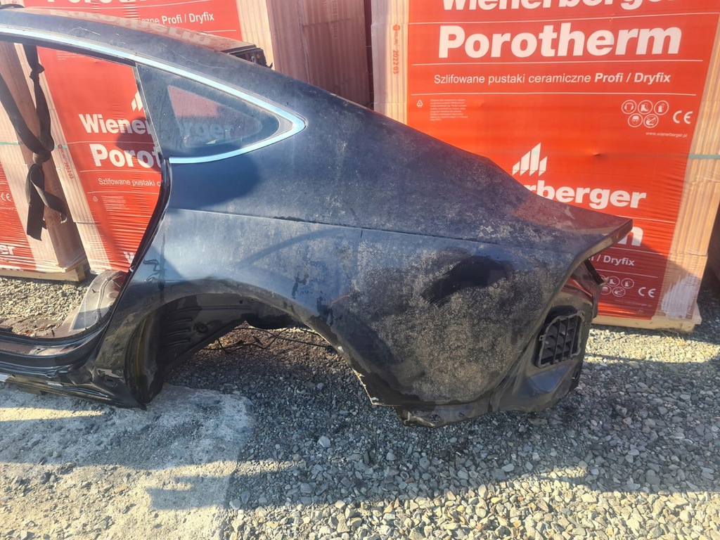 corte aleta izq.  trasero audi a7 4g8 10 14 lx7u ($)