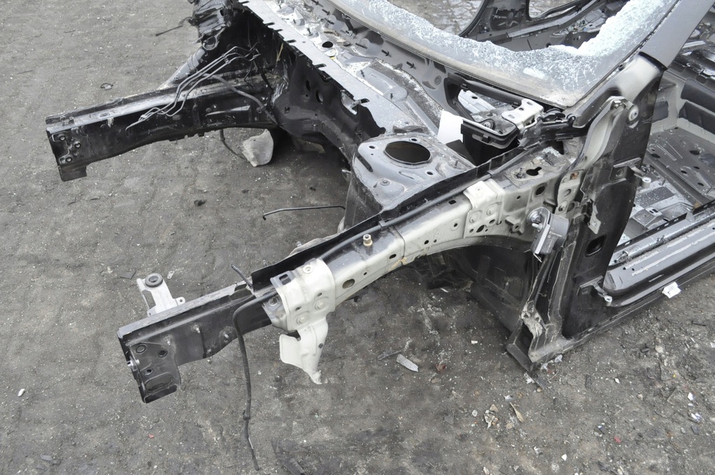 mercedes a w177 corte larguero izq.  delantero ($)
