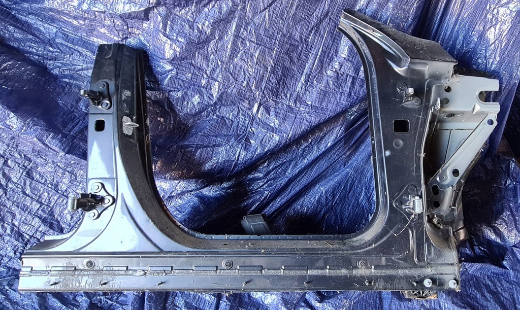 mercedes gle w166 umbral der. słupki a, b ($)