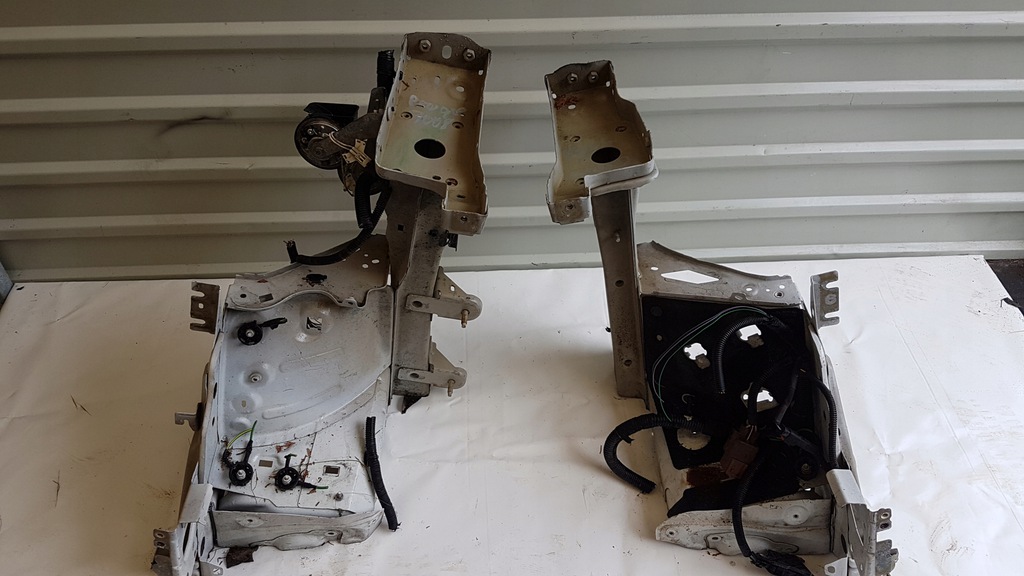 peugeot 3008 5008 17  larguero prawa/lewa ($)