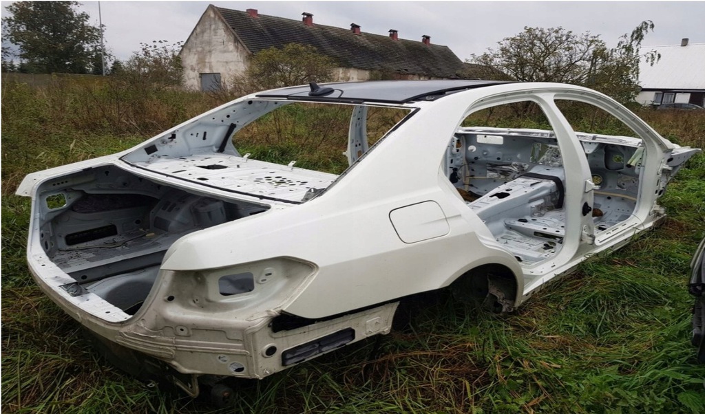 mercedes e w212 e63 banera trasero corte der.  izq.  ($)