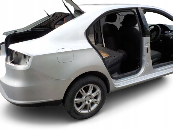 skoda rapid der. izq.  aleta trasero carroceria la7w ($)