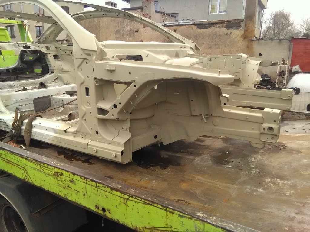 corte ściana larguero mercedes e coupe w207 ($)