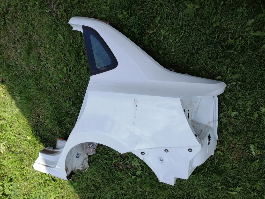 vw ameo sedan aleta trasero izq.  corte izq.  ($)