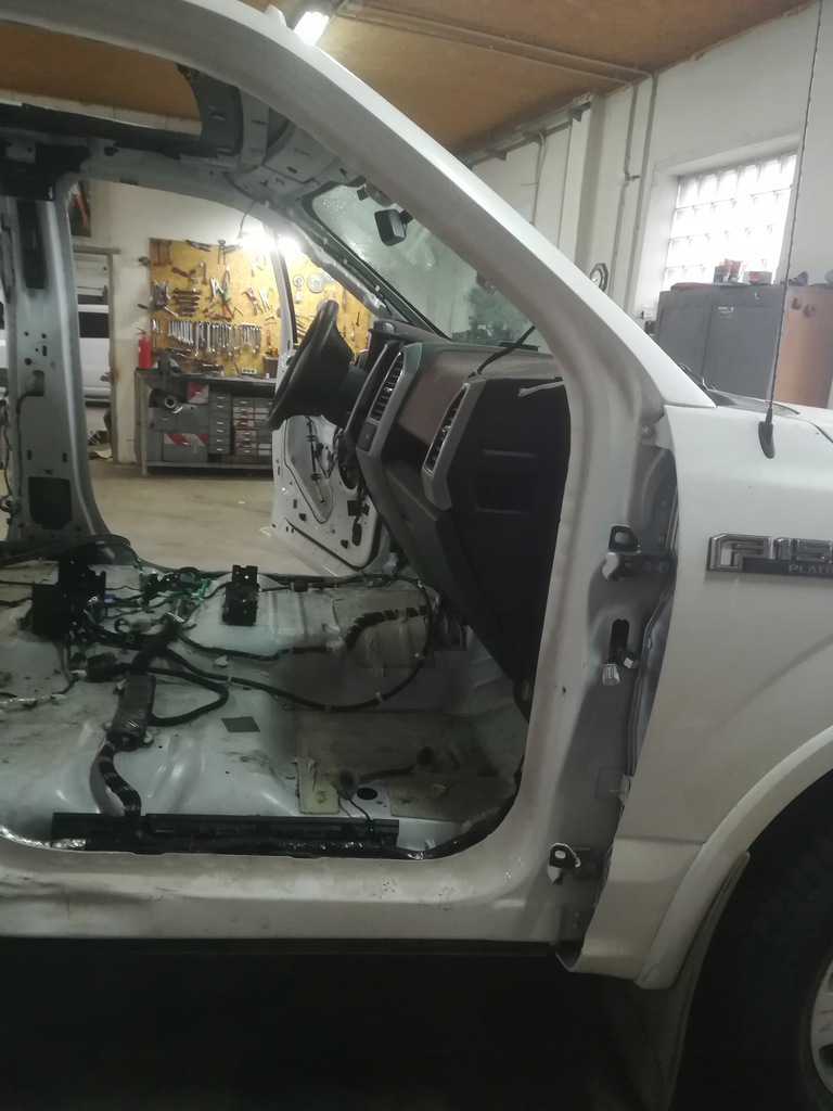 corte chapa pelado deznudo der. delantero suelo ford f150 15  ($)