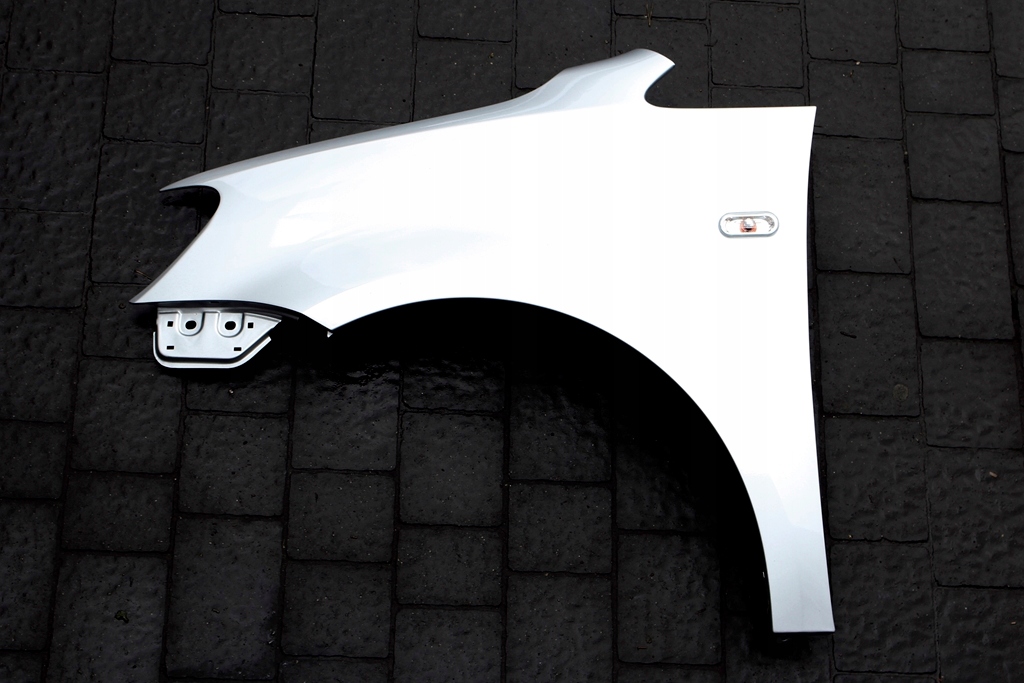 capó aleta izq.  der. vw caddy la7w 10  srebrny ($)