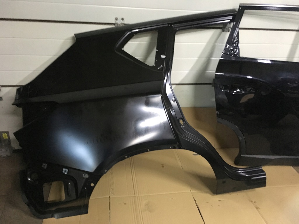 ssangyong rexton g4 aleta trasero puertas der.  ($)