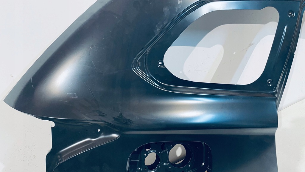 aleta der. trasero chapado outlander. iii phev ($)