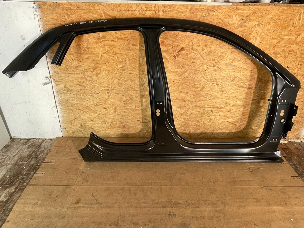 der. lado corte umbral chasis audi a1 8x4 ($)