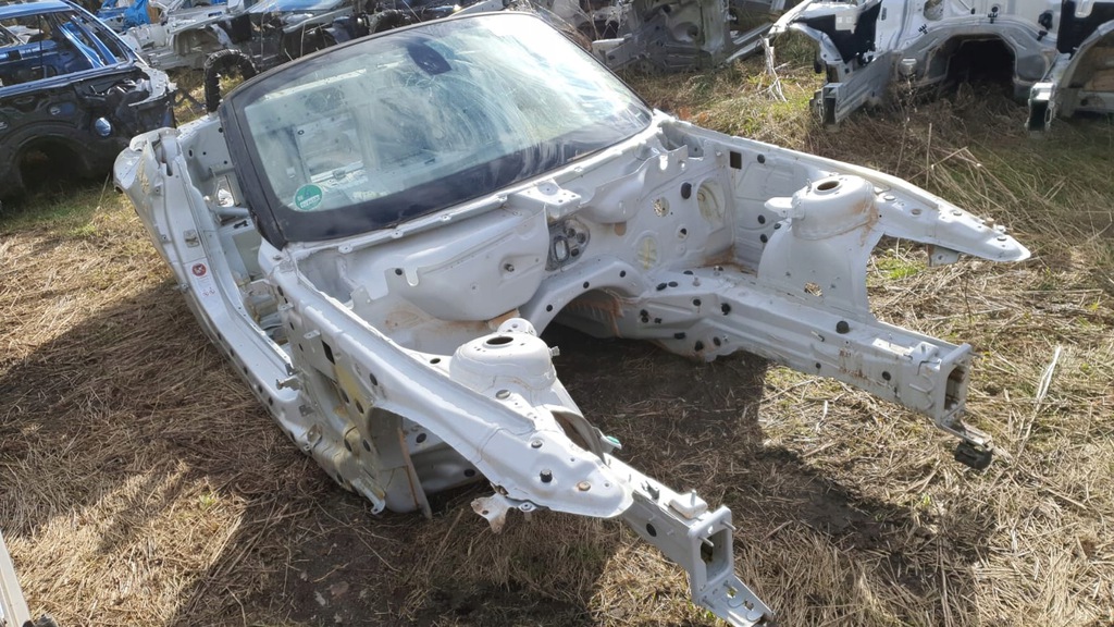 bmw z4 e89 larguero delantal corte izq.  ($)