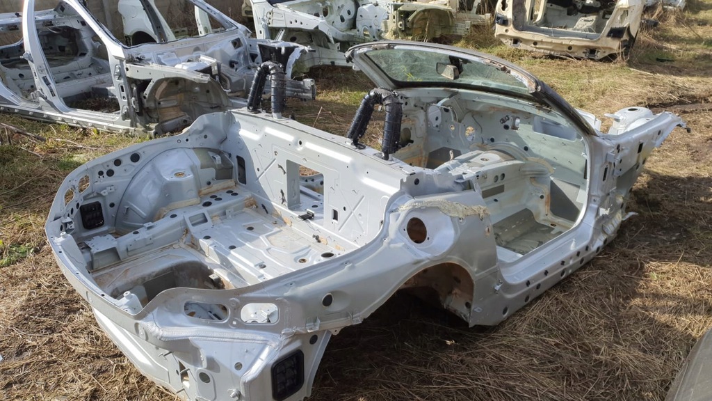 bmw z4 e89 corte trasero izq.  der.  banera trasero ($)