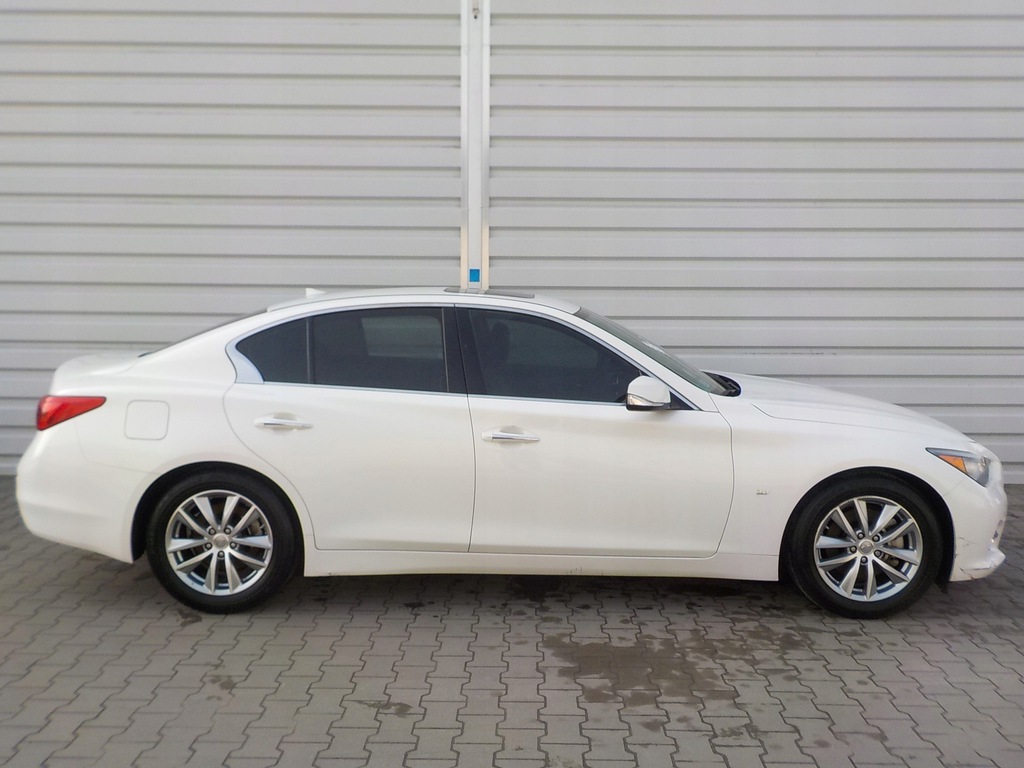 corte trasero der.  infiniti q50 2013  ($)