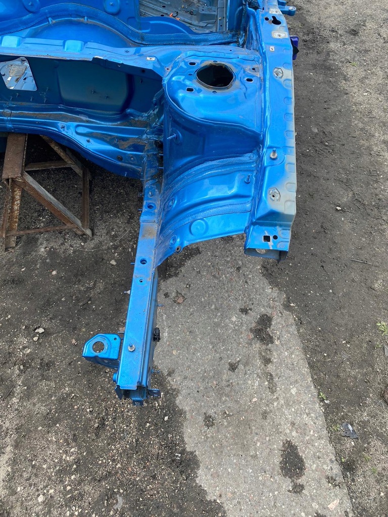 mercedes w176 a45 amg corte izq.  parte delantera ($)