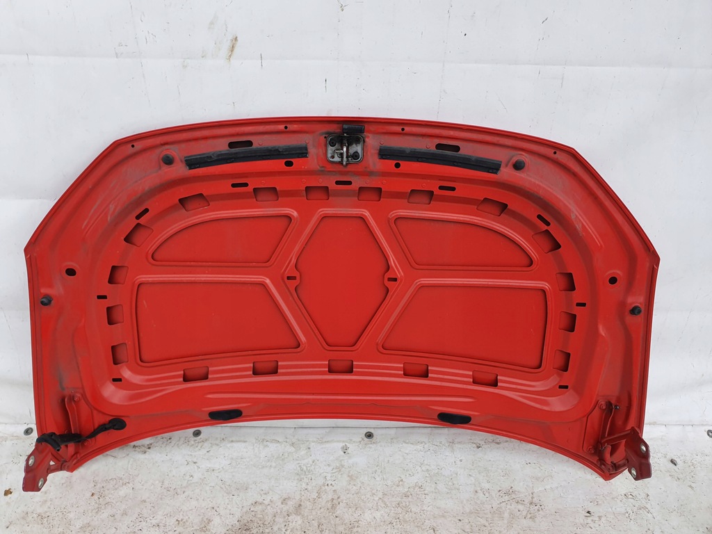 vw caddy 2k5 r300 capó tapa motor ($)