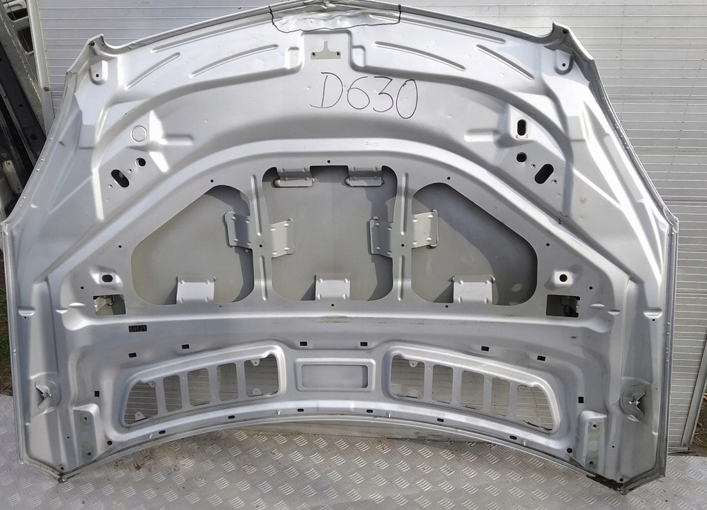 d630 mercedes capó w251 lift ($)