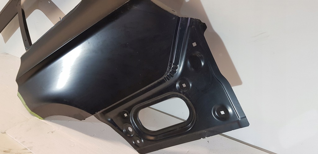 vw passat b8 ranchera aleta trasero izq.  trasero ($)