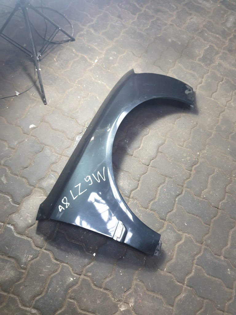 audi a8 d3 aleta der. ($)