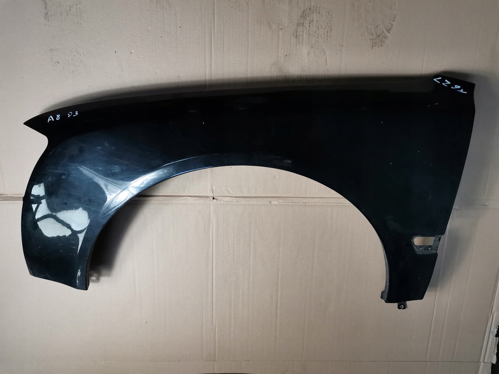 aleta izq. y delantero lz9y czarny audi a8 d3 ($)