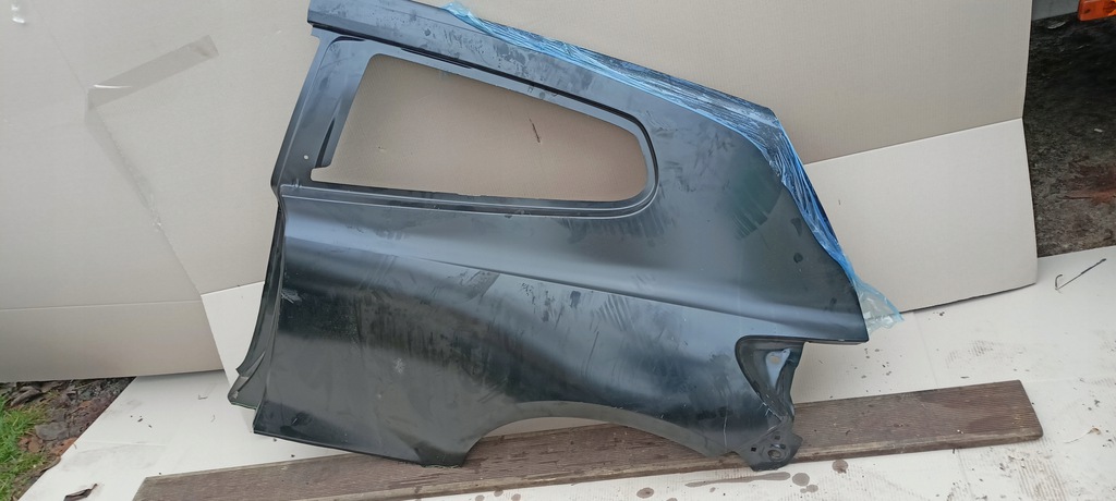 aleta trasero izq.  vw scirocco 1k8 08 17rok ($)