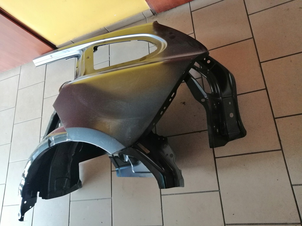 volvo v60 aleta corte trasero izq.  ($)