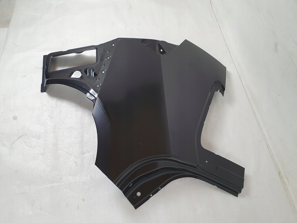 aleta der. trasero toyota prius plus + 12  ($)